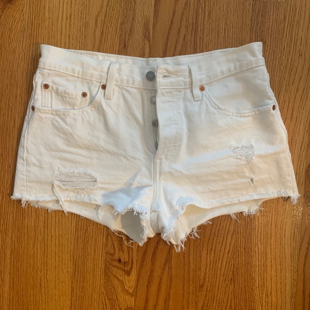 Levi’s 501 high rise cutoff shorts